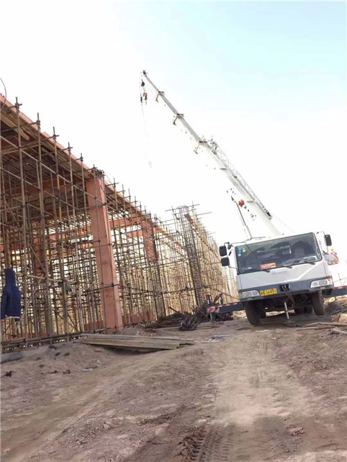 丹棱县吊车作业的安全注意事项有哪些？