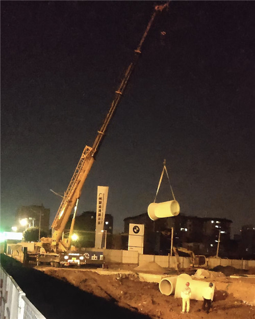 丹棱县“弯臂矫正”—— 吊车的 “形变补偿” 技术